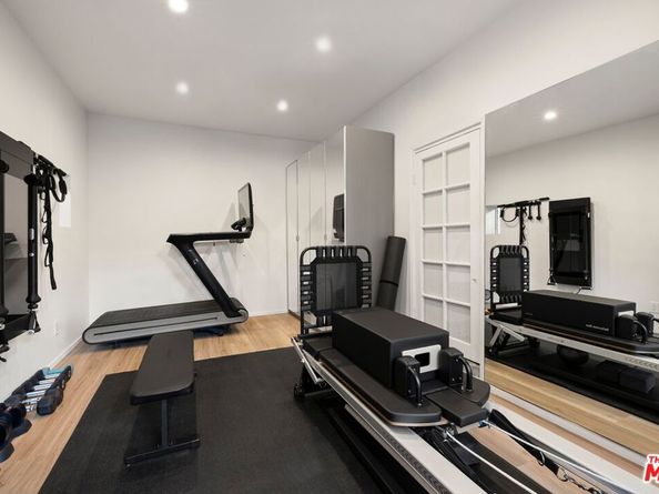 8061 Woodland Lane, Los Angeles CA 90046