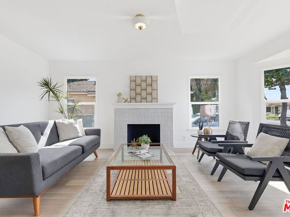 9402 S Van Ness Avenue, Los Angeles CA 90047