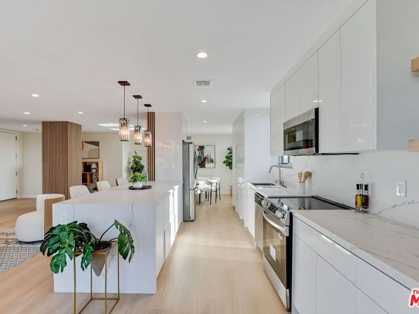 100 S Doheny Drive 705, Los Angeles CA 90048