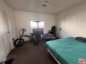 6710 4th Avenue, Los Angeles CA 90043