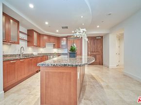 5072 Scholarship 505D, Irvine CA 92612