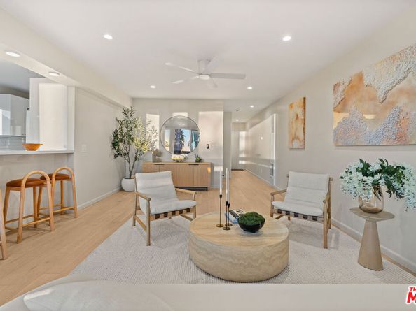 2221 Ocean Avenue 101, Santa Monica CA 90405