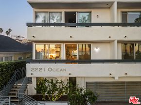 2221 Ocean Avenue 101, Santa Monica CA 90405