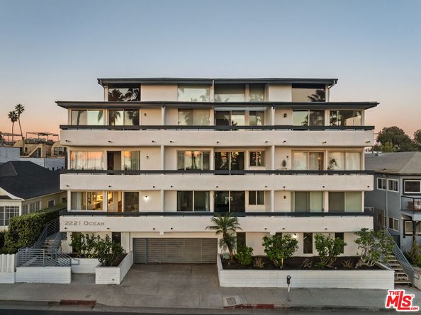 2221 Ocean Avenue 101, Santa Monica CA 90405
