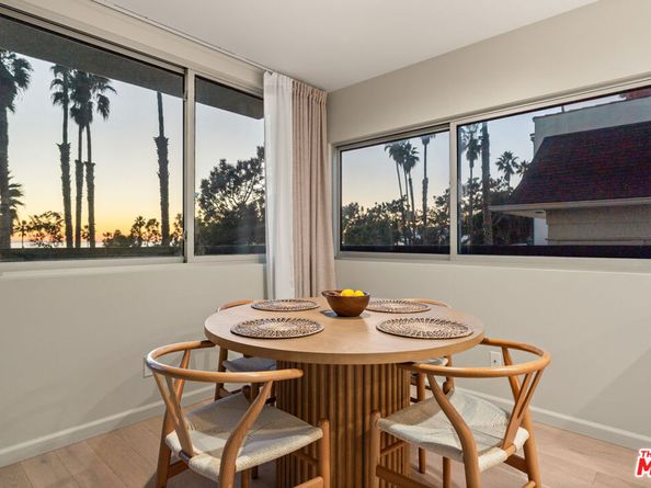 2221 Ocean Avenue 101, Santa Monica CA 90405