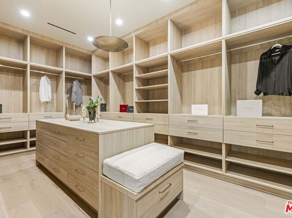 14273 Greenleaf Street, Sherman Oaks CA 91423