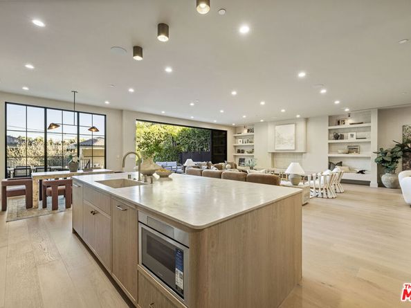 14273 Greenleaf Street, Sherman Oaks CA 91423