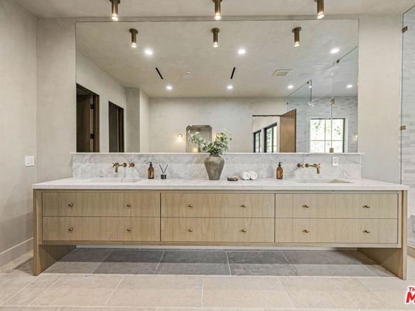 14273 Greenleaf Street, Sherman Oaks CA 91423