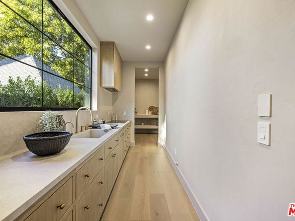 14273 Greenleaf Street, Sherman Oaks CA 91423