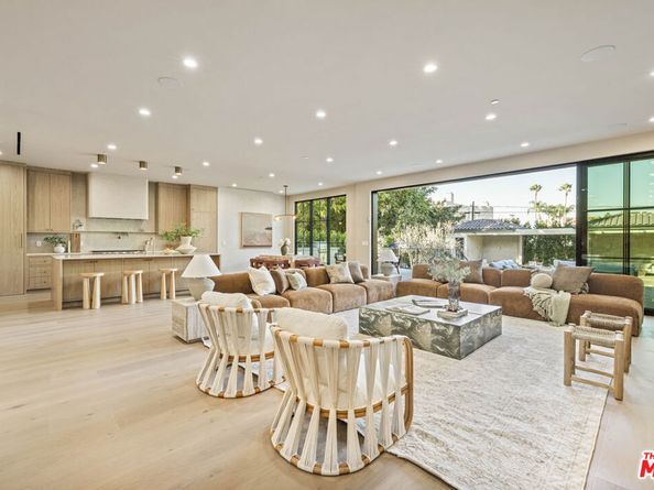 14273 Greenleaf Street, Sherman Oaks CA 91423