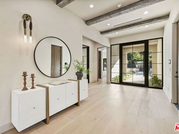 14273 Greenleaf Street, Sherman Oaks CA 91423