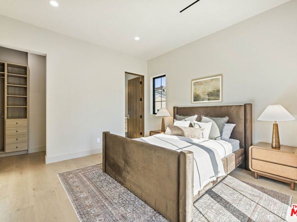 14273 Greenleaf Street, Sherman Oaks CA 91423