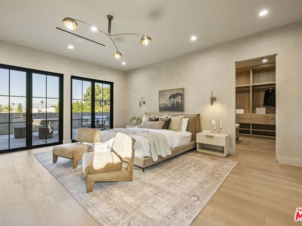 14273 Greenleaf Street, Sherman Oaks CA 91423