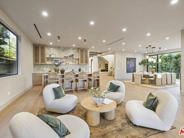 14273 Greenleaf Street, Sherman Oaks CA 91423