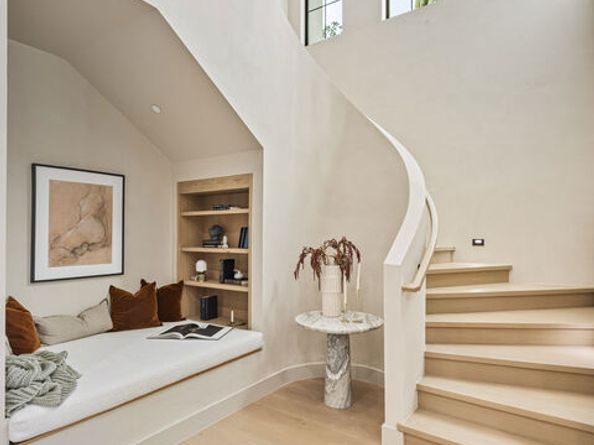 14273 Greenleaf Street, Sherman Oaks CA 91423