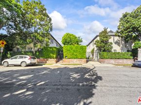 7915 Norton Avenue 1/8, West Hollywood CA 90046