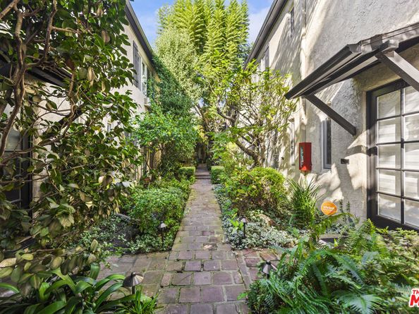 7915 Norton Avenue 1/8, West Hollywood CA 90046