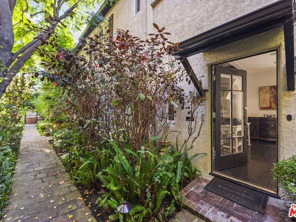 7915 Norton Avenue 1/8, West Hollywood CA 90046