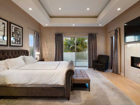 633 N Laurel Avenue, Los Angeles CA 90048