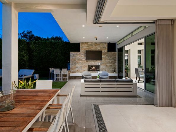 633 N Laurel Avenue, Los Angeles CA 90048