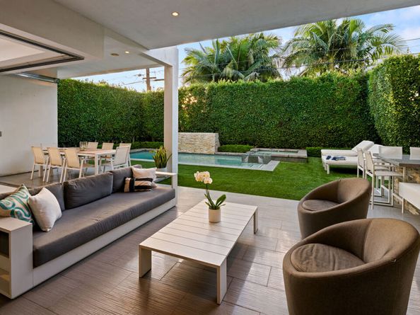 633 N Laurel Avenue, Los Angeles CA 90048