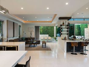 633 N Laurel Avenue, Los Angeles CA 90048