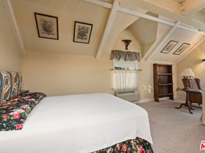 11324 Sunset Boulevard, Los Angeles CA 90049