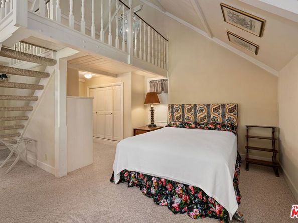 11324 Sunset Boulevard, Los Angeles CA 90049