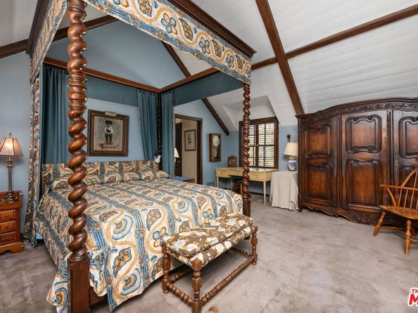 11324 Sunset Boulevard, Los Angeles CA 90049