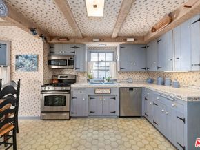 11324 Sunset Boulevard, Los Angeles CA 90049