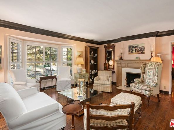 11324 Sunset Boulevard, Los Angeles CA 90049