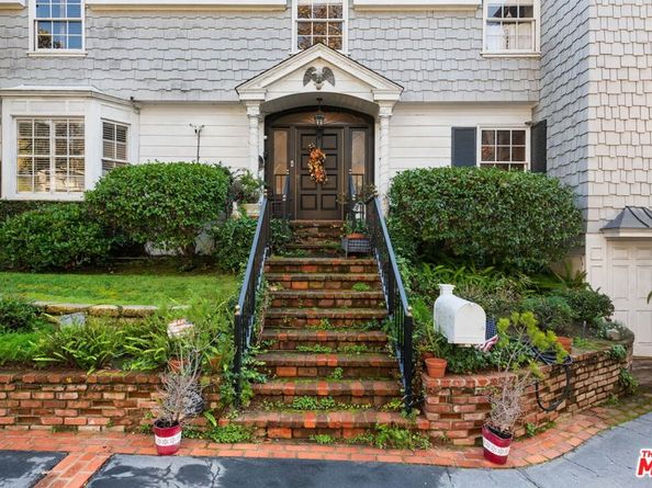 11324 Sunset Boulevard, Los Angeles CA 90049