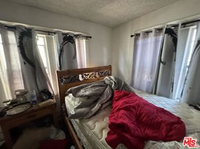 620 W 42nd Place, Los Angeles CA 90037