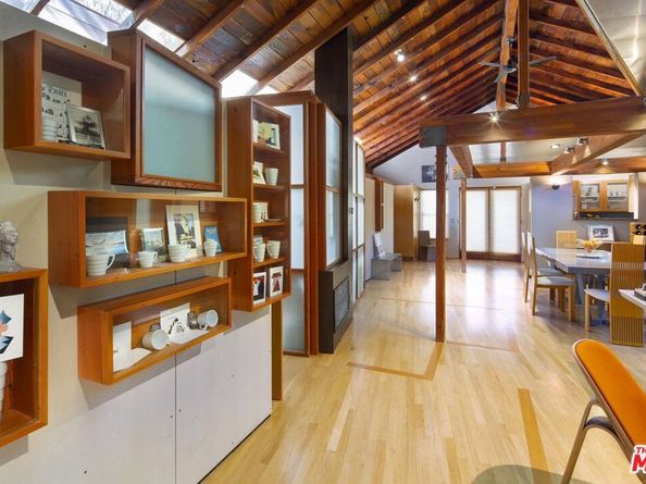 10335 Oletha Lane, Los Angeles CA 90077