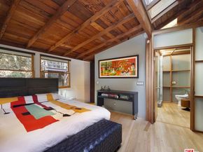 10335 Oletha Lane, Los Angeles CA 90077