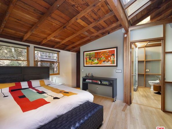 10335 Oletha Lane, Los Angeles CA 90077