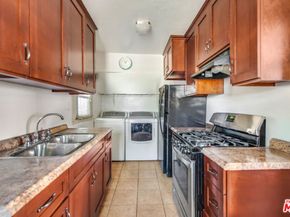 1118 Marlborough Avenue, Inglewood CA 90302