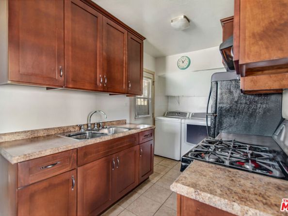 1118 Marlborough Avenue, Inglewood CA 90302