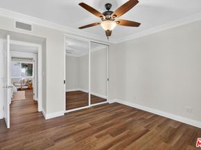 5115 Kester Avenue 14, Sherman Oaks CA 91403