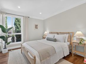 5115 Kester Avenue 14, Sherman Oaks CA 91403