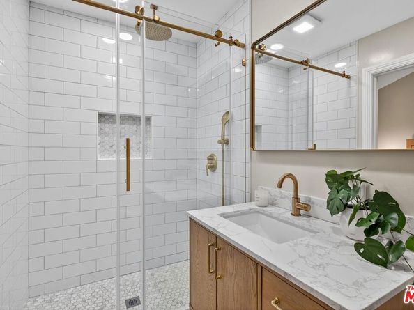 5115 Kester Avenue 14, Sherman Oaks CA 91403