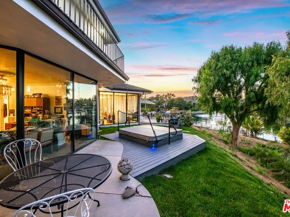 10061 Valley Spring Lane, Toluca Lake CA 91602