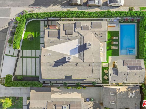 5003 Mammoth Avenue, Sherman Oaks CA 91423