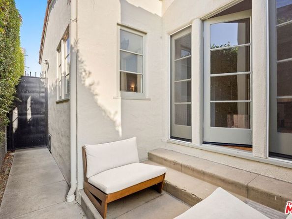 6502 Commodore Sloat Drive, Los Angeles CA 90048