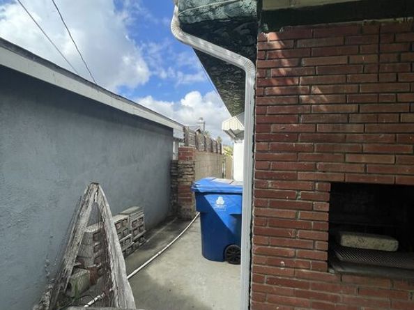 2934 Hillcrest Drive, Los Angeles CA 90016