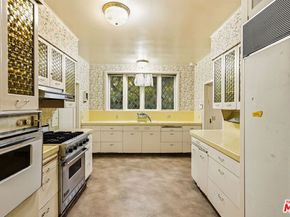 1660 La Vista Place, Pasadena CA 91103