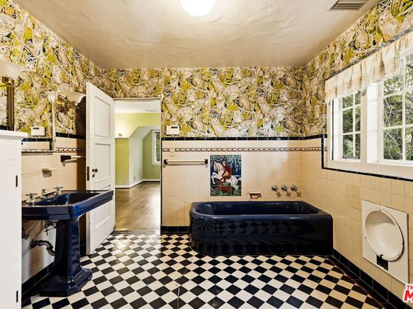 1660 La Vista Place, Pasadena CA 91103