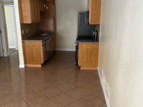 10901 Laurel Canyon Boulevard 101, San Fernando CA 91340