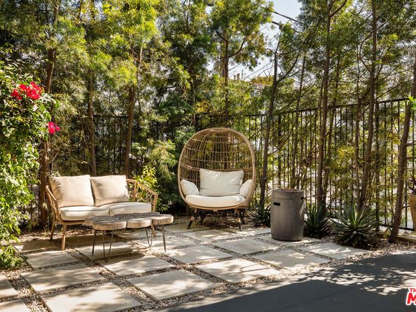 1927 18th Street C, Santa Monica CA 90404