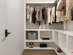 1927 18th Street C, Santa Monica CA 90404